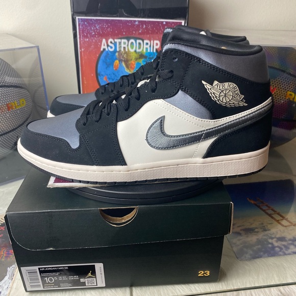 🆕 - Air Jordan 1 Mid SE Black/Grey - Size: M 10.5 - Picture 4 of 11